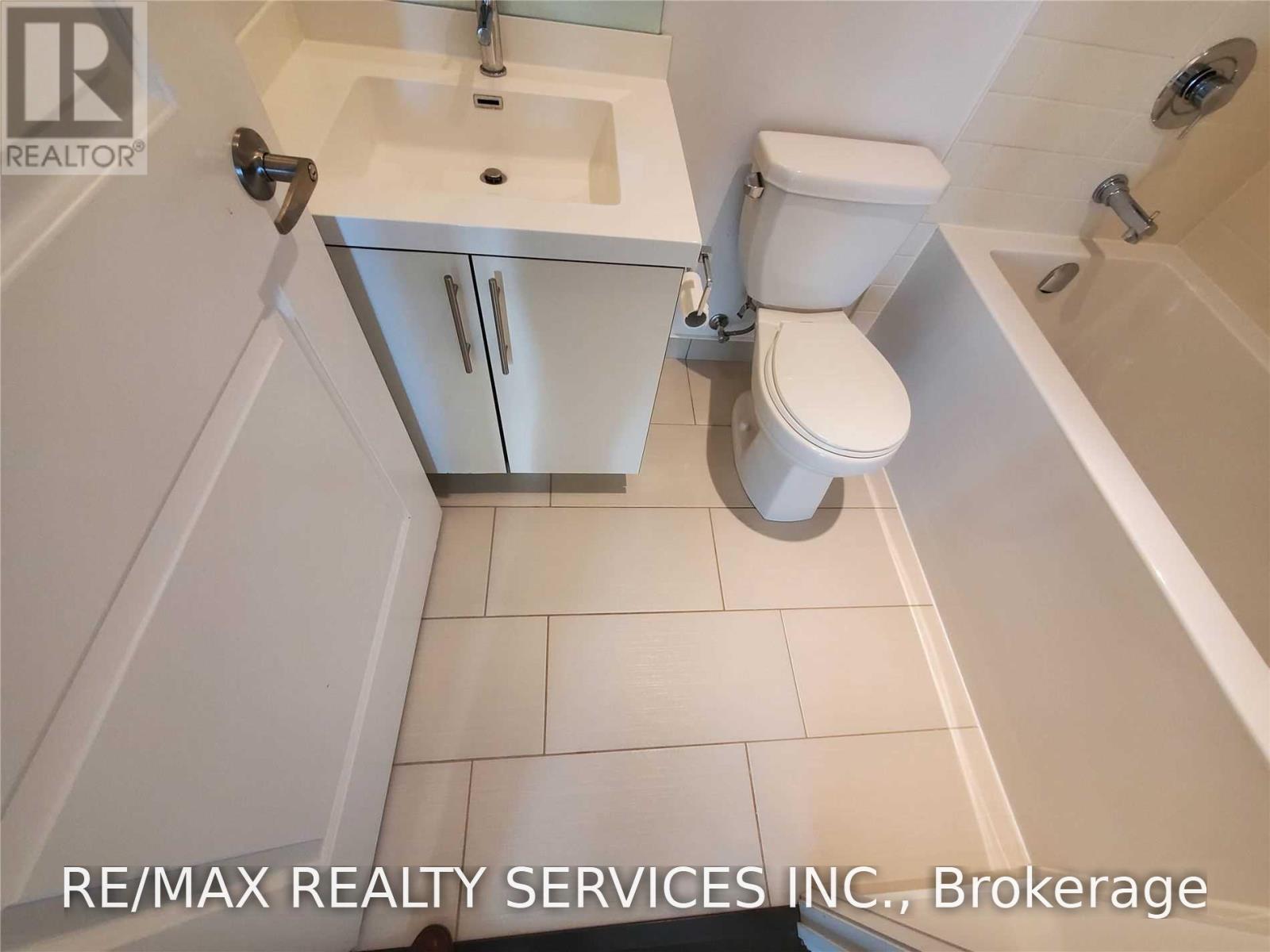 1701 - 65 Speers Road, Oakville, Ontario  L6K 3V5 - Photo 13 - W13878820