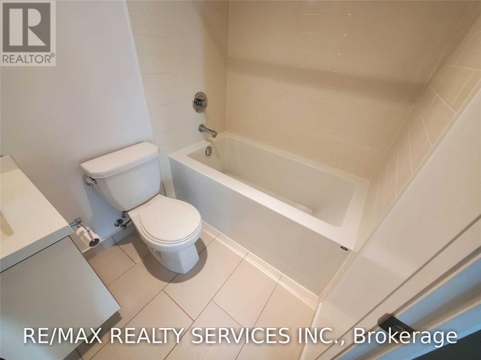 1701 - 65 Speers Road, Oakville, Ontario  L6K 3V5 - Photo 14 - W13878820