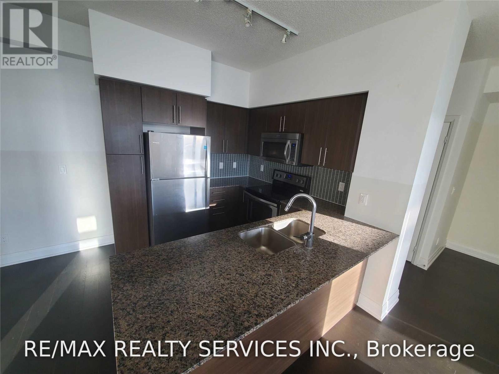 1701 - 65 Speers Road, Oakville, Ontario  L6K 3V5 - Photo 6 - W13878820