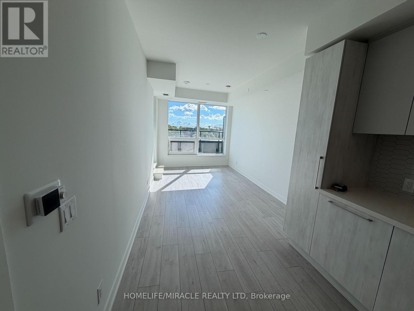 523 - 1381 Lakeshore Road E, Mississauga, Ontario  L5E 1G6 - Photo 11 - W13878832