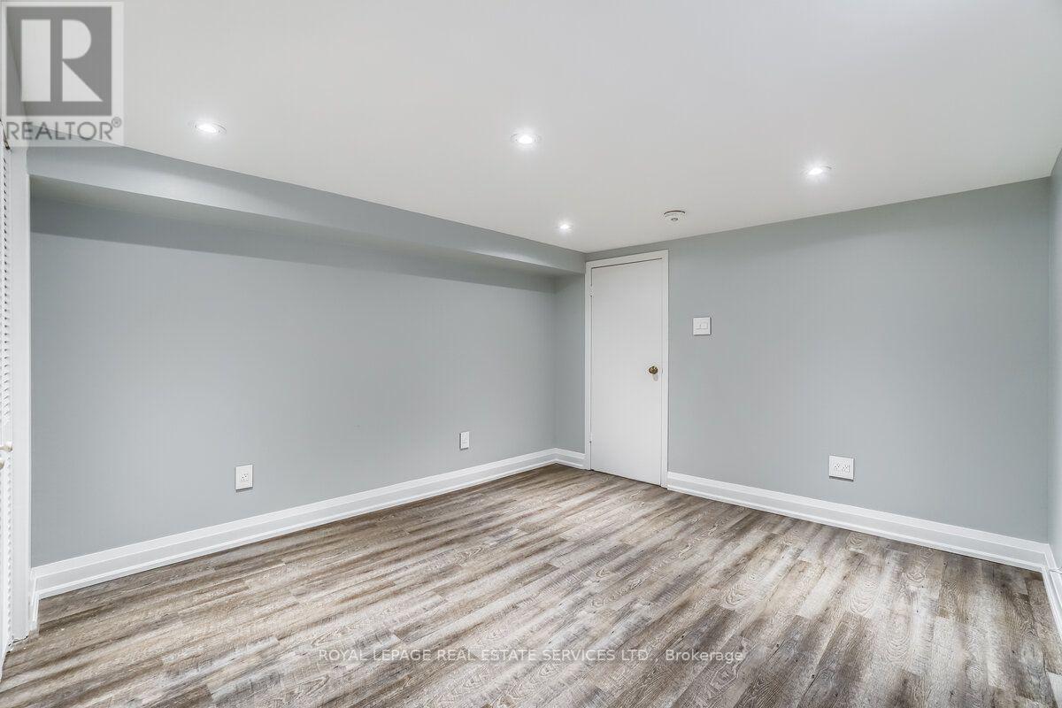 880 Royal York Road, Toronto, Ontario  M8Y 2V6 - Photo 32 - W13878838