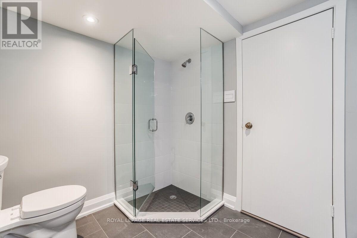 880 Royal York Road, Toronto, Ontario  M8Y 2V6 - Photo 36 - W13878838