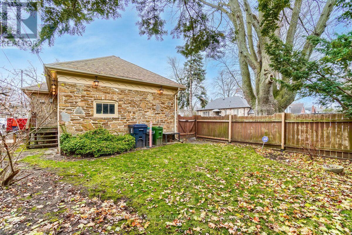 880 Royal York Road, Toronto, Ontario  M8Y 2V6 - Photo 39 - W13878838