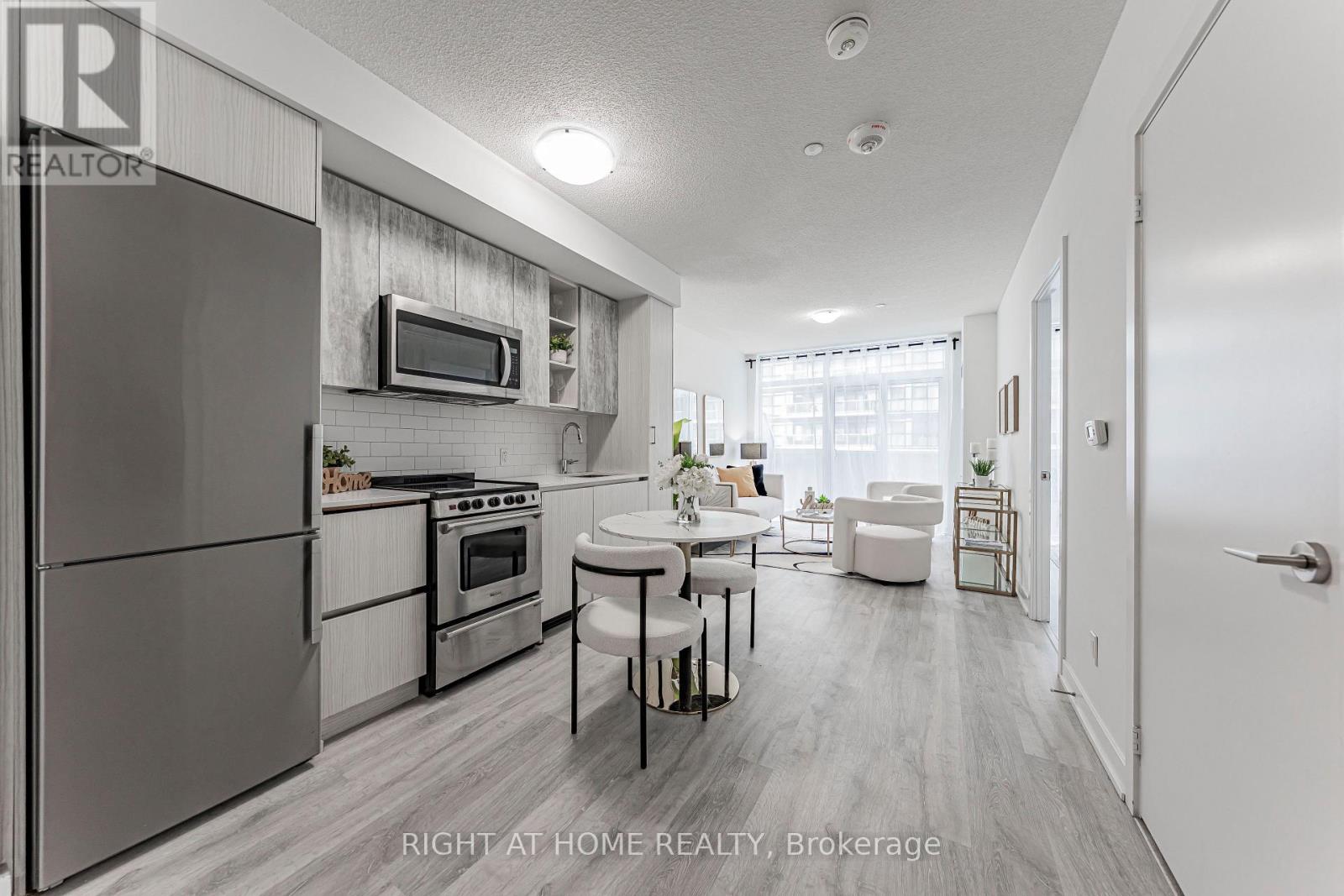 402 - 251 Manitoba Street, Toronto, Ontario  M8Y 0C7 - Photo 6 - W13878840