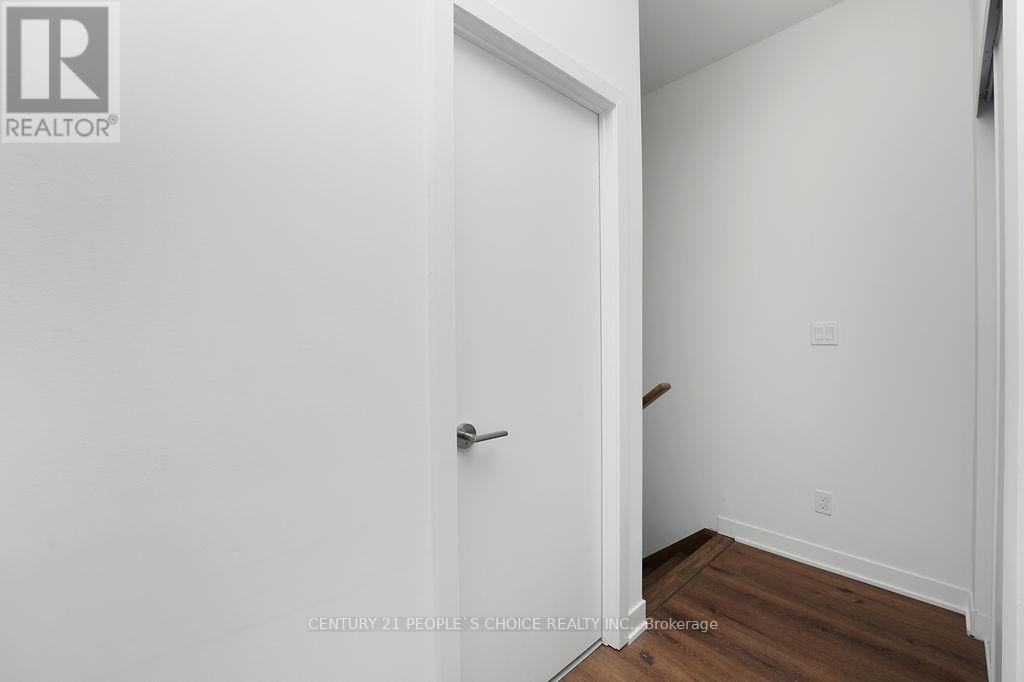 142 - 3010 Trailside Drive, Oakville, Ontario  L6M 5R1 - Photo 5 - W13878860