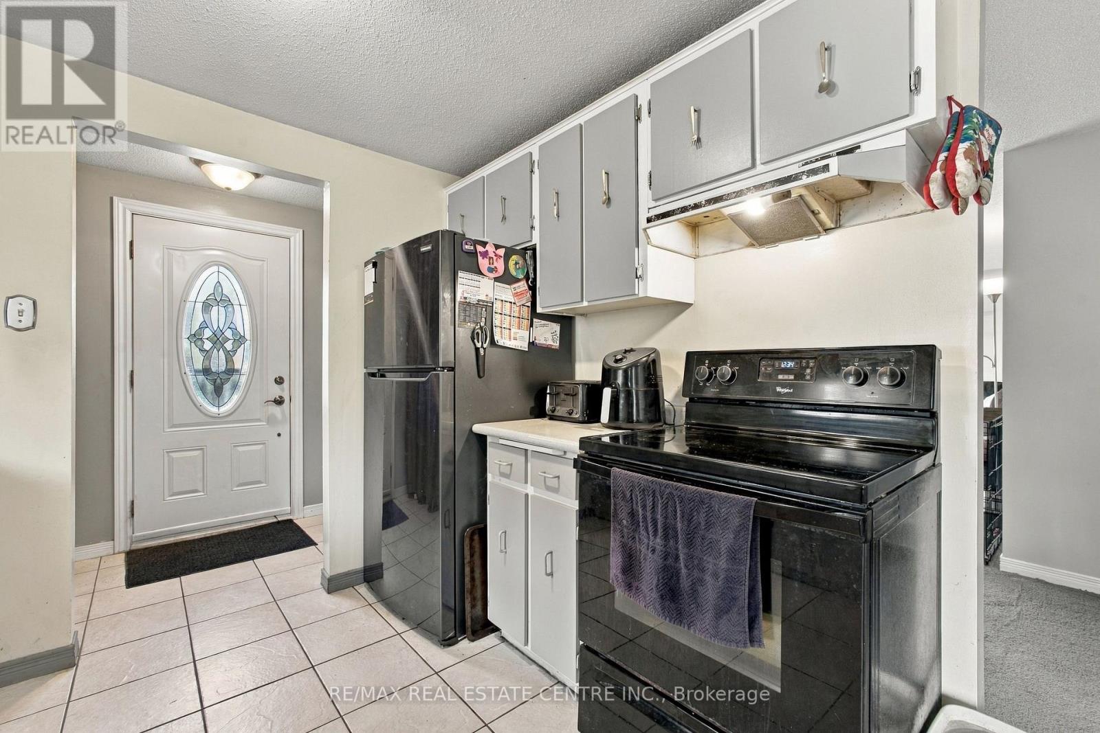 135 Cedarhill Crescent, Kitchener, Ontario  N2E 1R3 - Photo 11 - X13865374