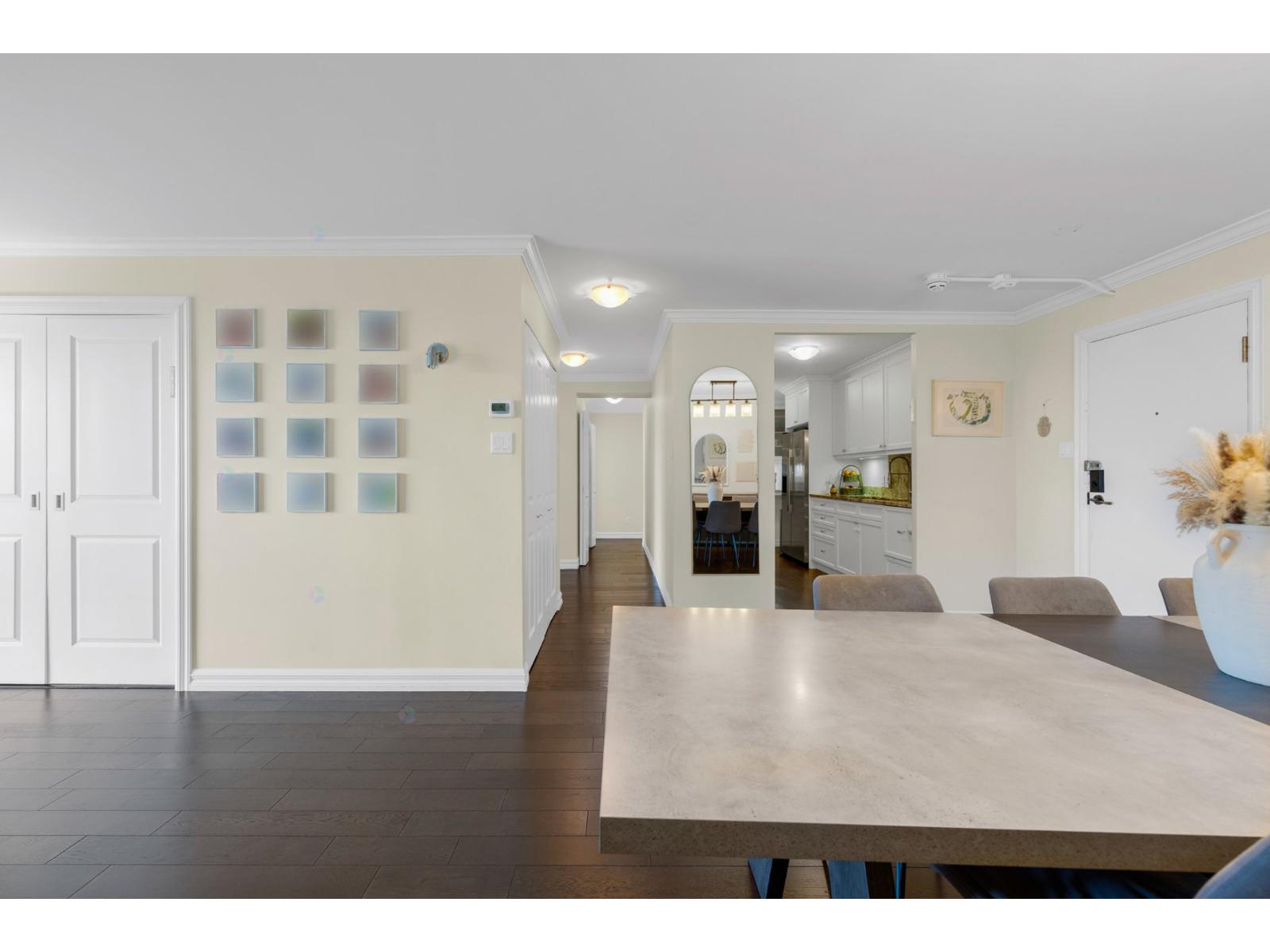 5740 Av. Rembrandt|#703 Côte-Saint-Luc Quebec Canada H4W2Z2 5