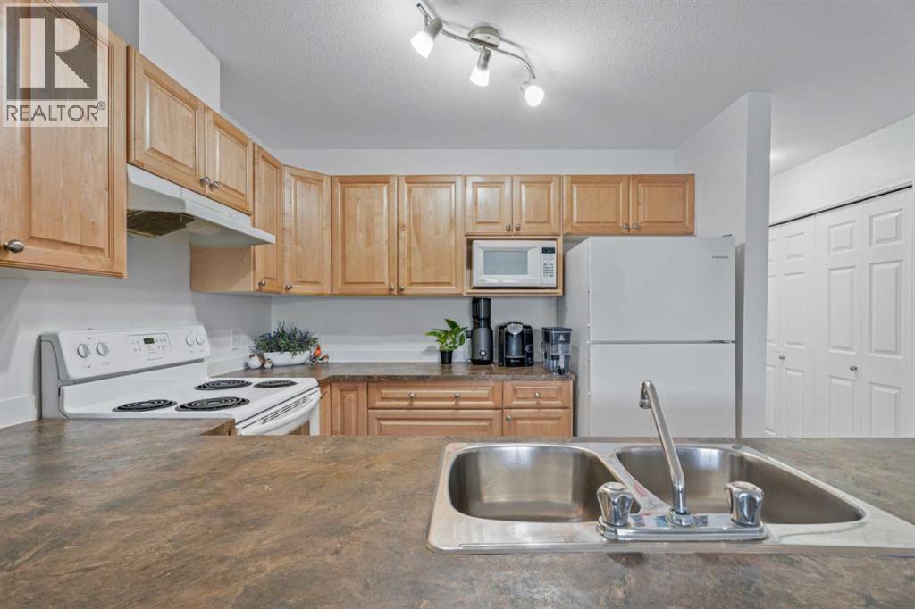 401, 174 N Railway Street, Okotoks, Alberta  T1S 0E2 - Photo 7 - A2348535