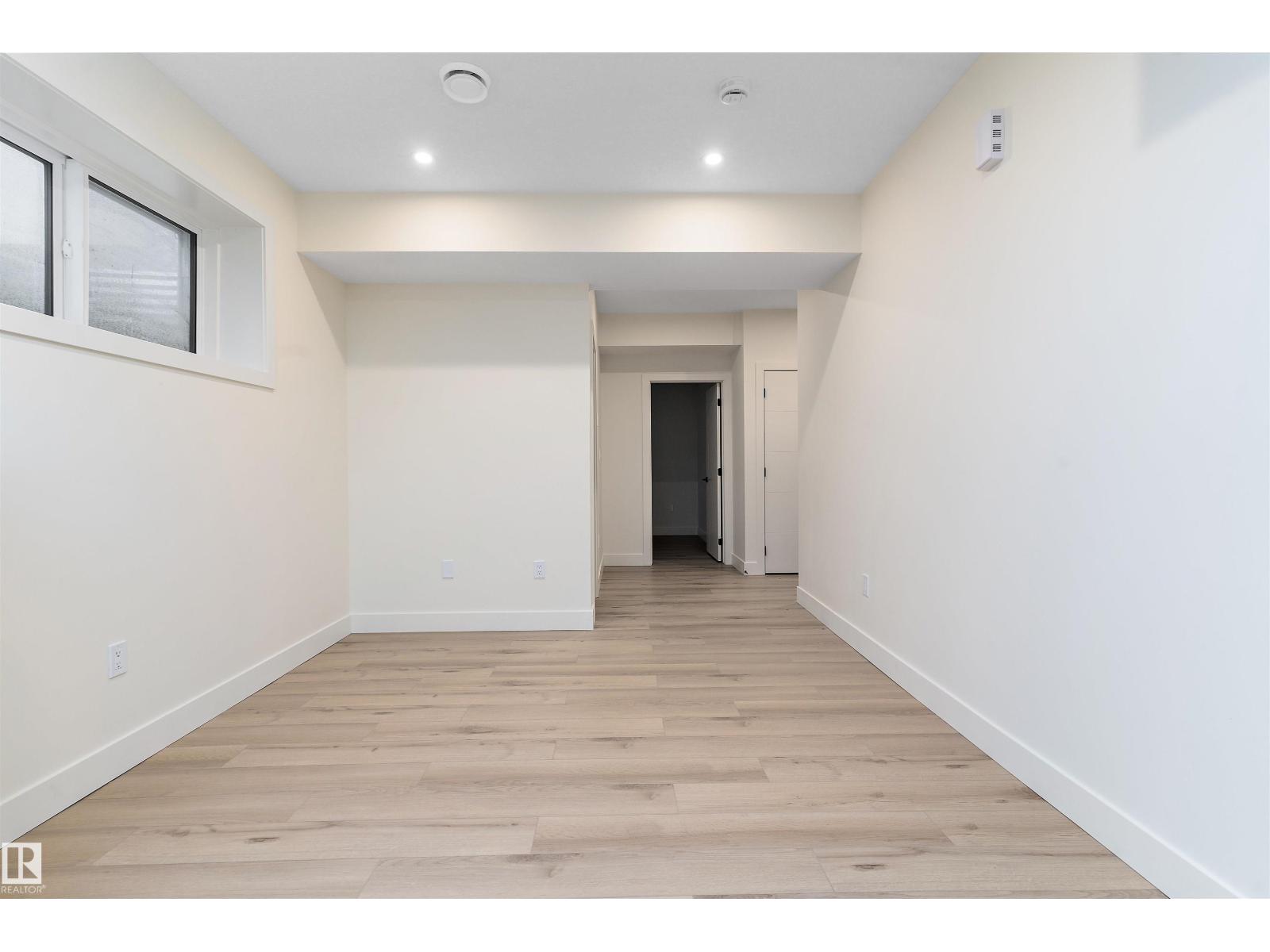 10965 129 ST NW
