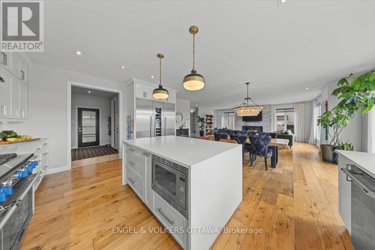 348 St-Tropez Street, Russell, Ontario  K0A 1W0 - Photo 14 - X13878896