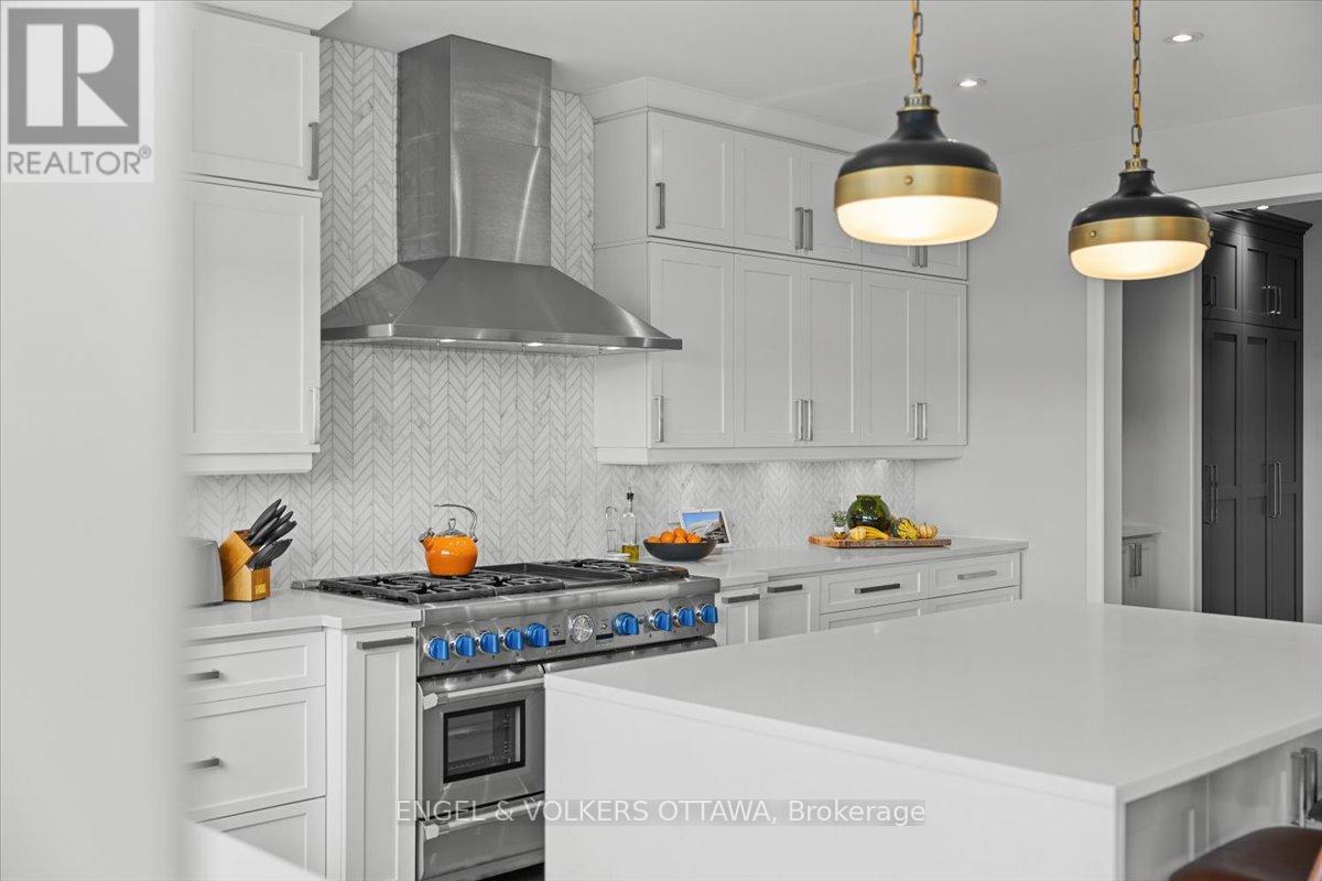 348 St-Tropez Street, Russell, Ontario  K0A 1W0 - Photo 15 - X13878896
