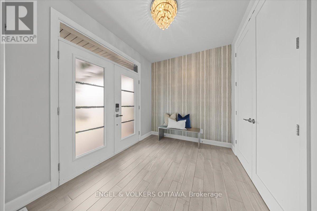 348 St-Tropez Street, Russell, Ontario  K0A 1W0 - Photo 3 - X13878896