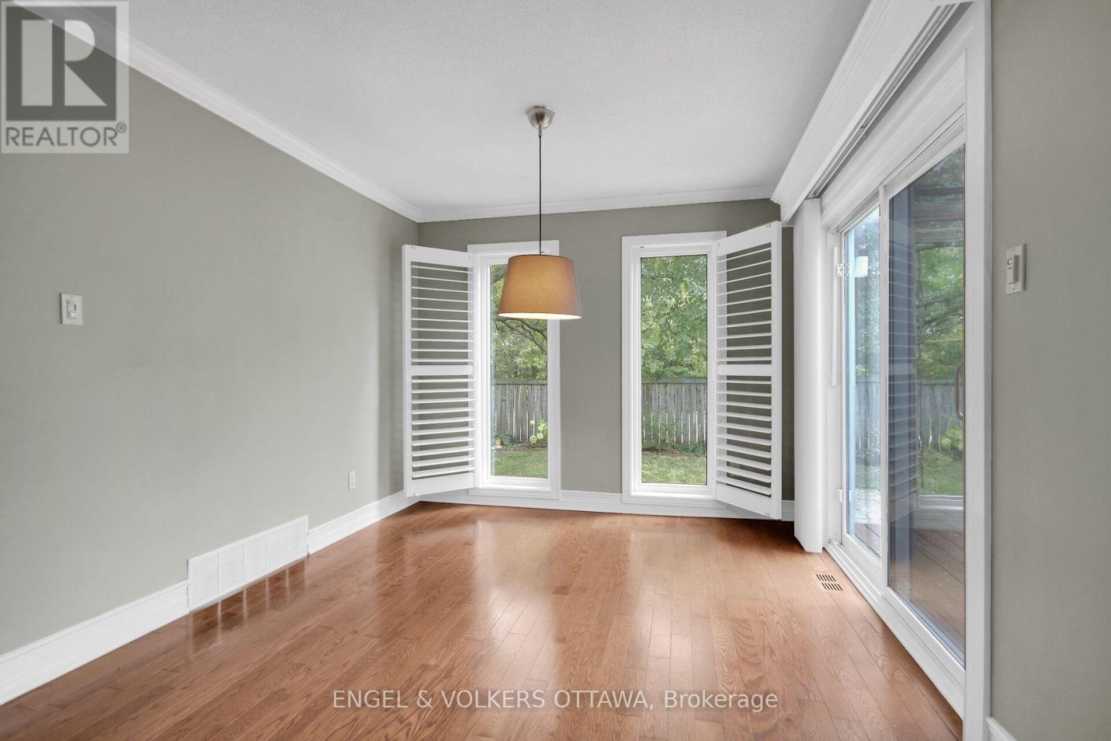24 Tammela Court, Ottawa, Ontario  K1T 2E7 - Photo 20 - X13878908
