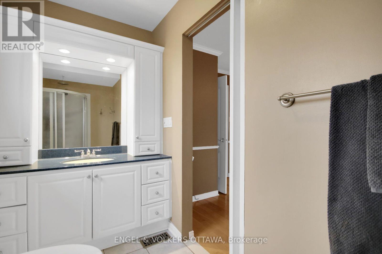 24 Tammela Court, Ottawa, Ontario  K1T 2E7 - Photo 31 - X13878908