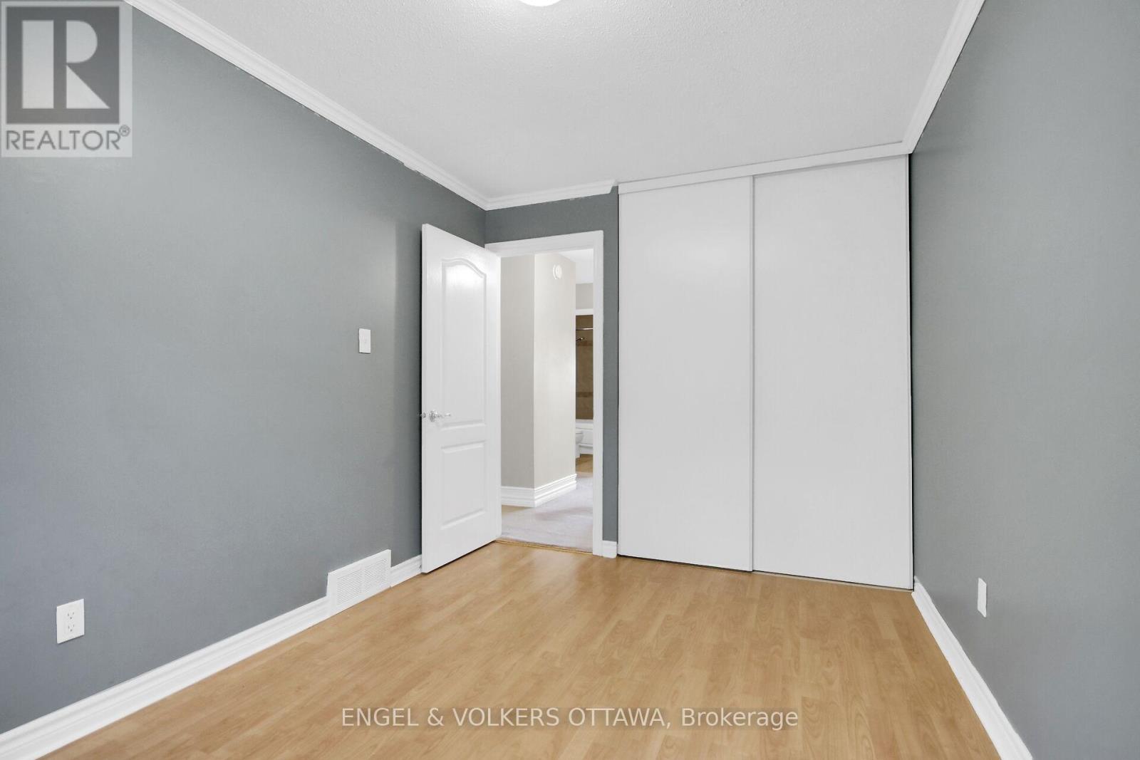 24 Tammela Court, Ottawa, Ontario  K1T 2E7 - Photo 35 - X13878908