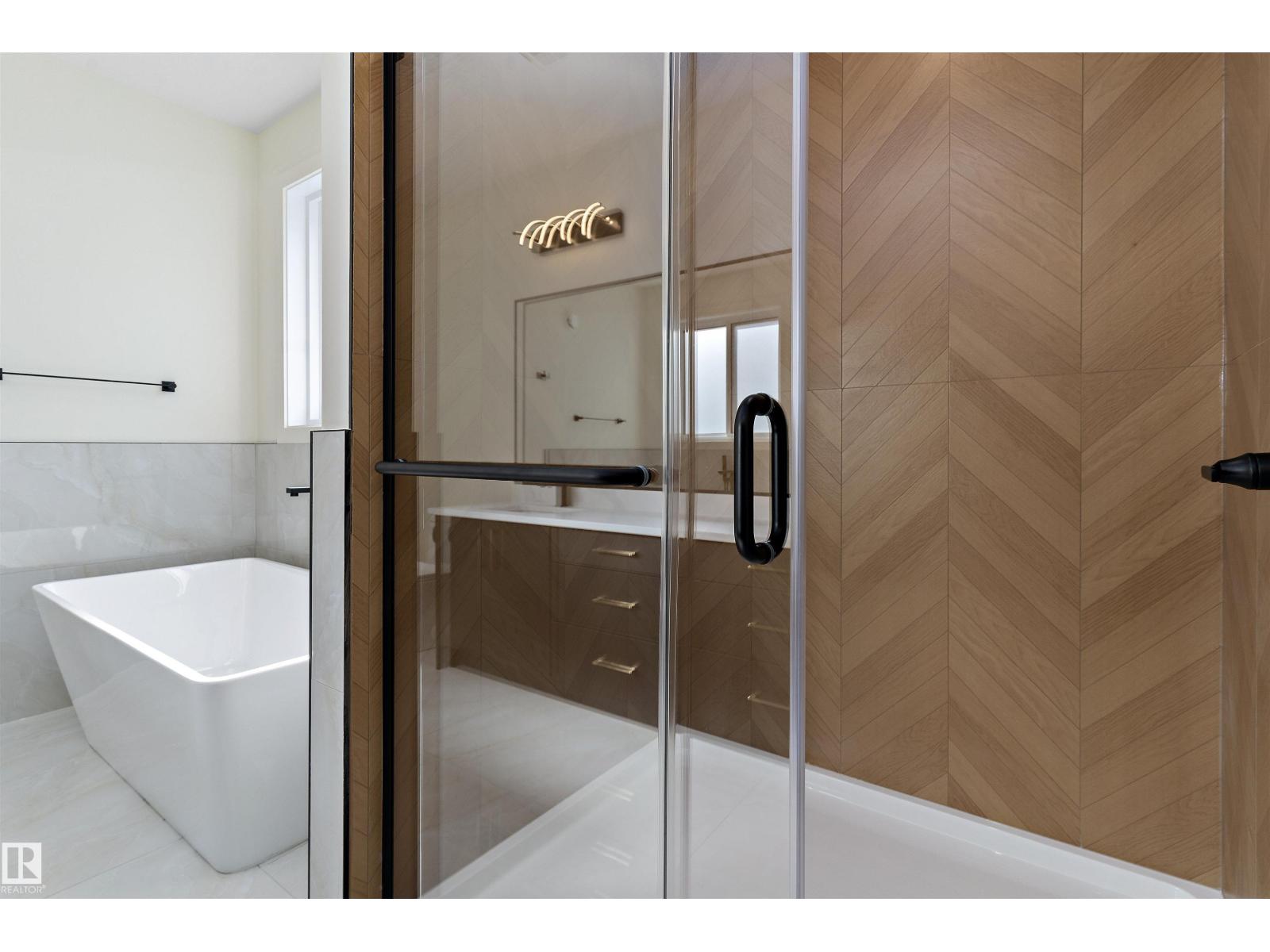 10965 129 ST NW
