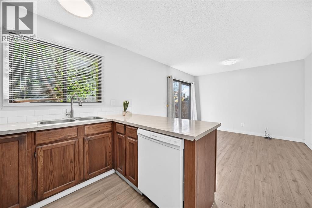 52 Templegreen Bay NE