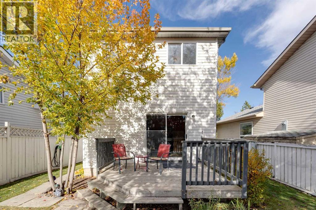 172 Harvest Gold Heights NE