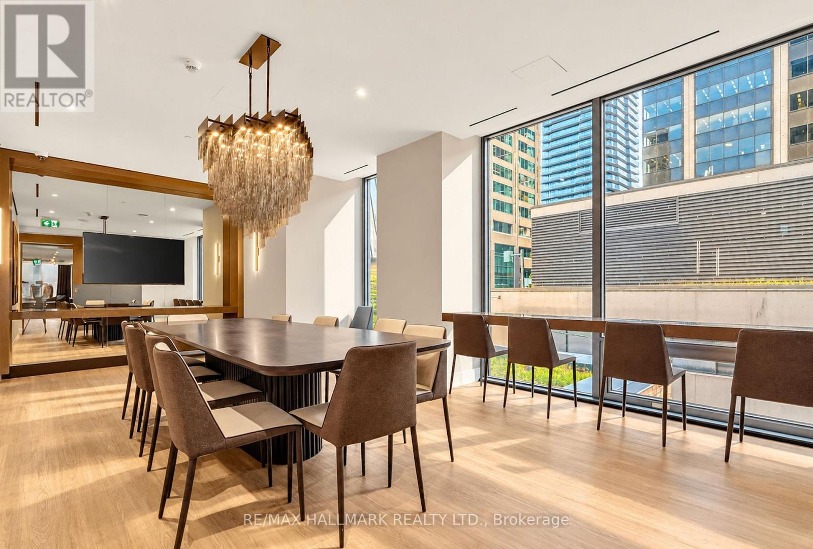 1402 - 8 Cumberland Street, Toronto, Ontario  M4W 0B6 - Photo 21 - C13809342