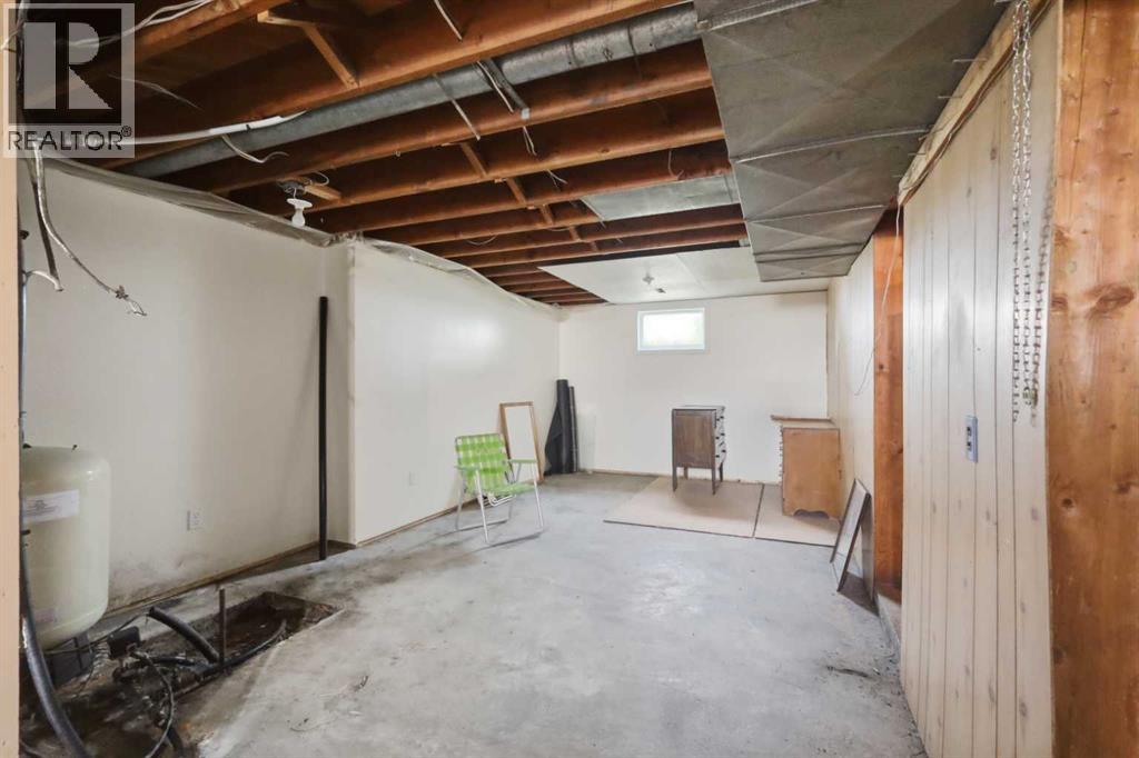 22027 Township Road 423