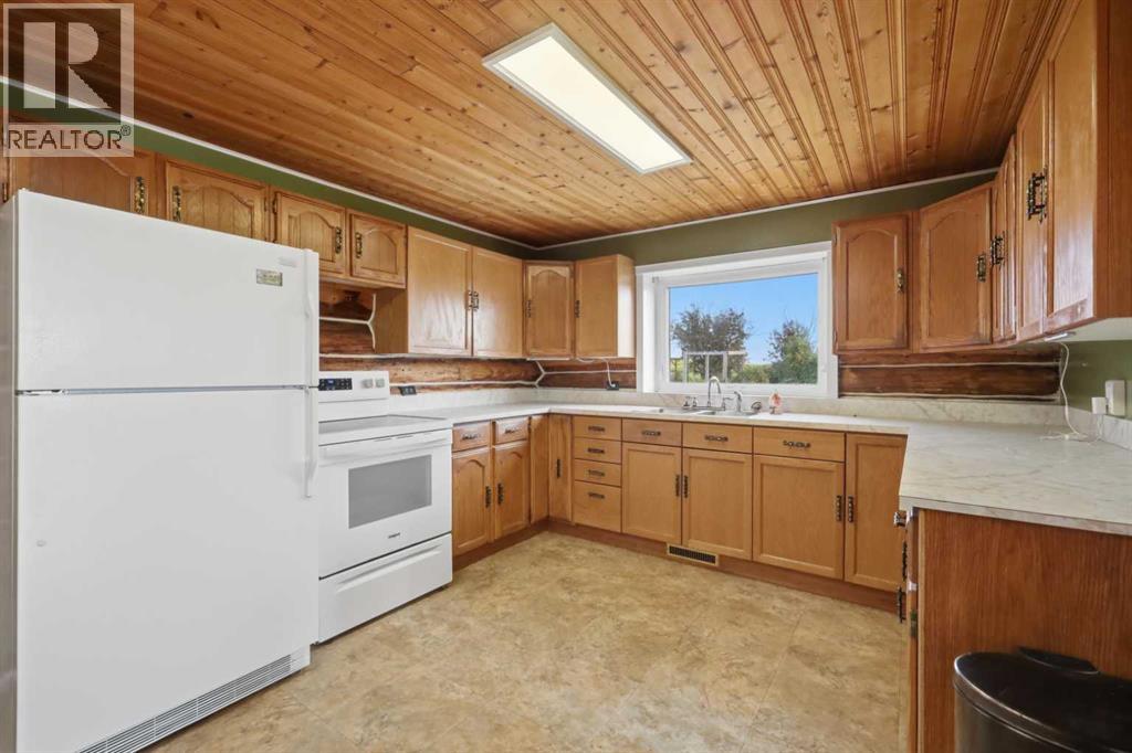 22027 Township Road 423