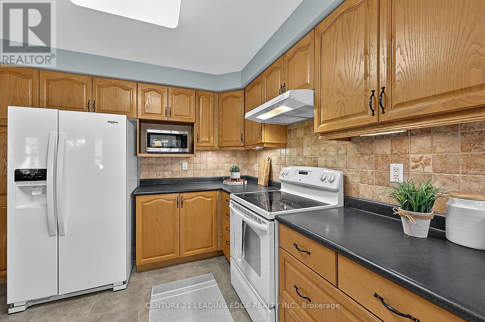 14 Watford Street, Whitby, Ontario  L1M 1E6 - Photo 18 - E13878874