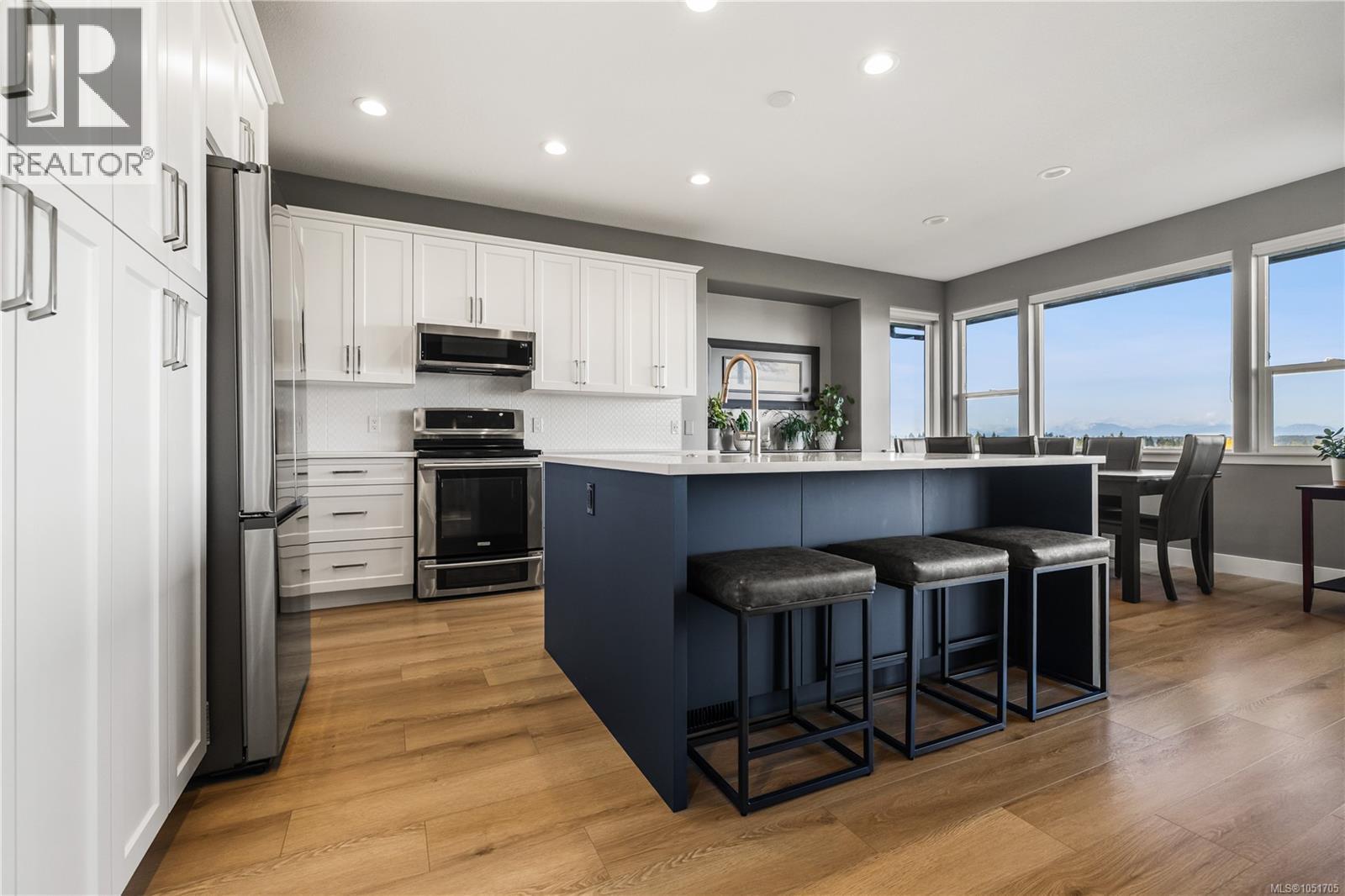 978 Timberline Dr