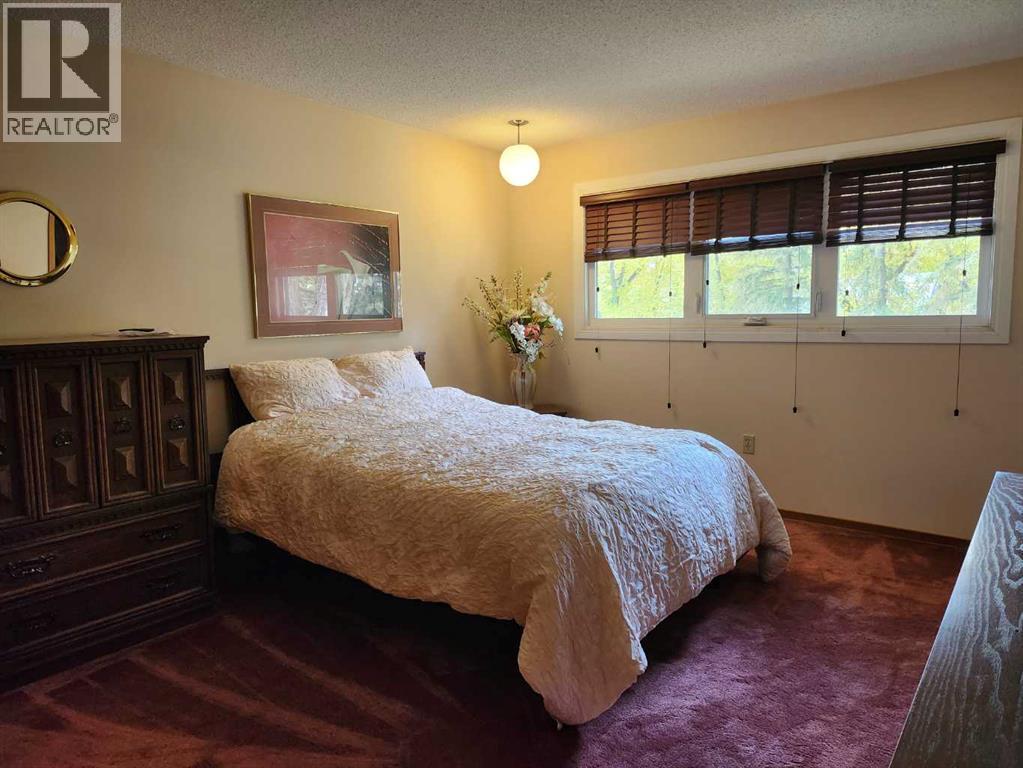 31 Larch Avenue