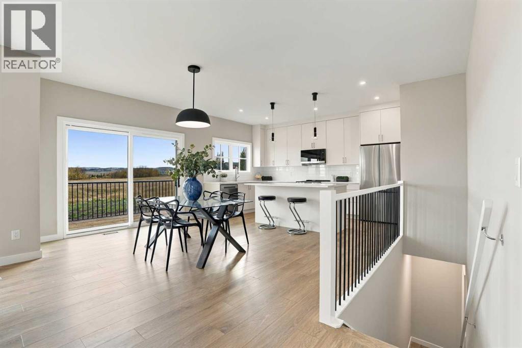 321 Flare Avenue, Diamond Valley, Alberta  T0L 2A0 - Photo 4 - A2347491