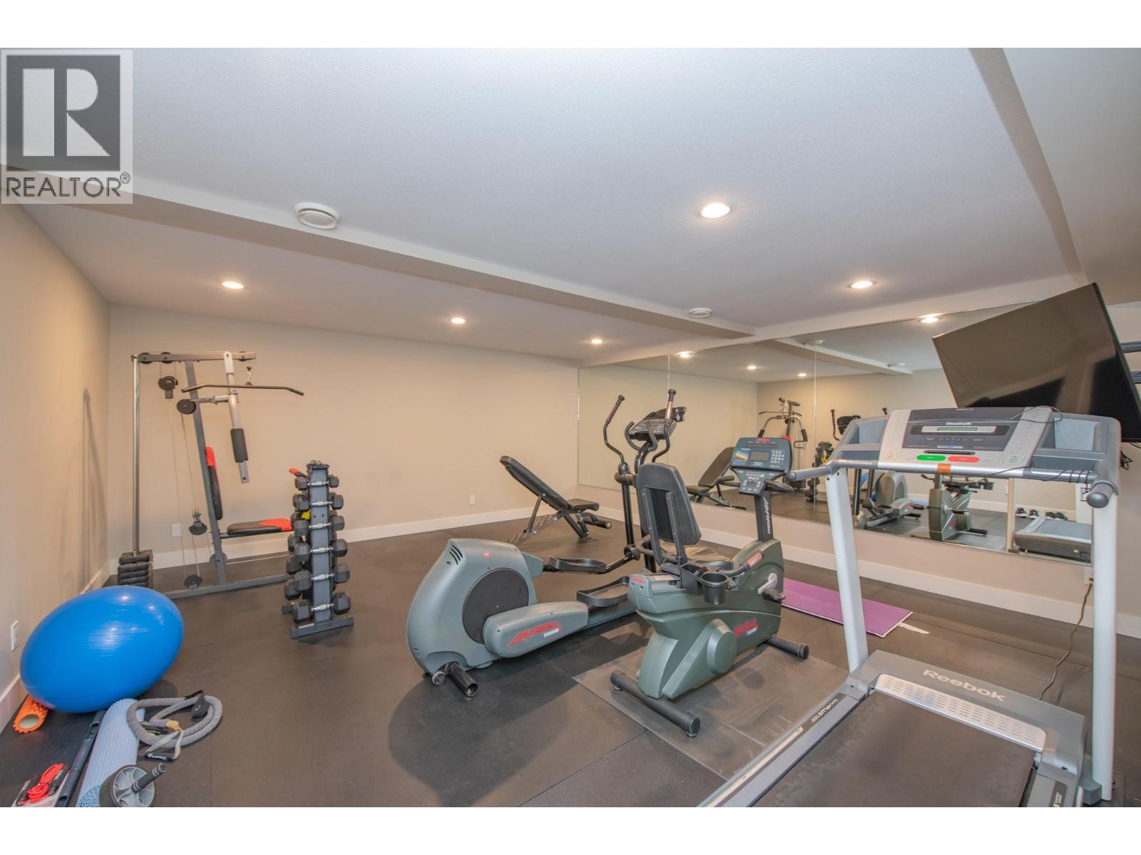 964 Mt Ida Drive