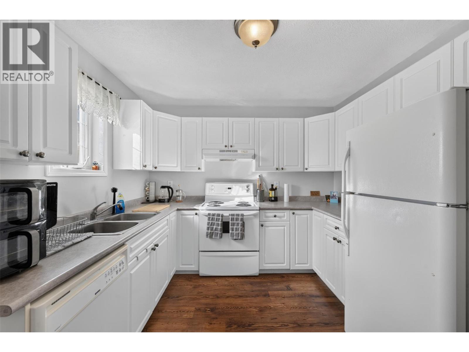 1717 102 Avenue, Dawson Creek, British Columbia  V1G 5A9 - Photo 4 - 10403157