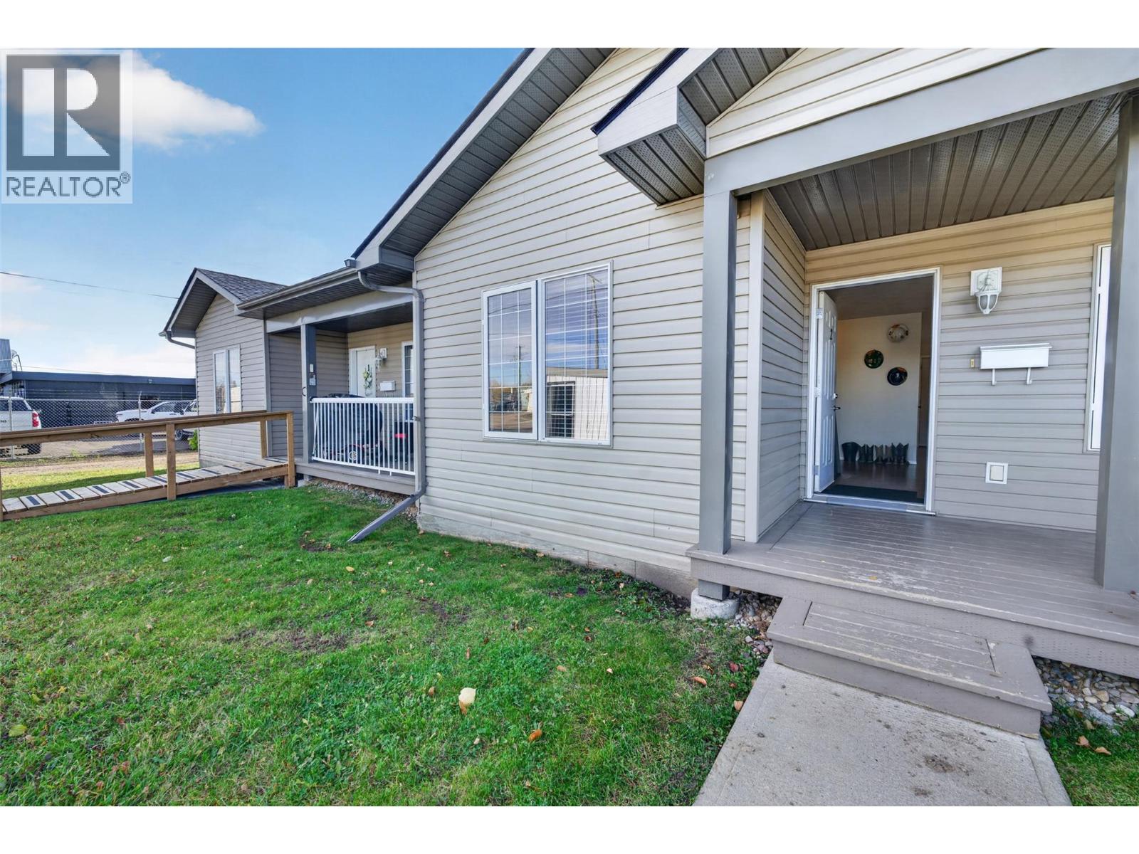 1717 102 Avenue, Dawson Creek, British Columbia  V1G 5A9 - Photo 24 - 10403157