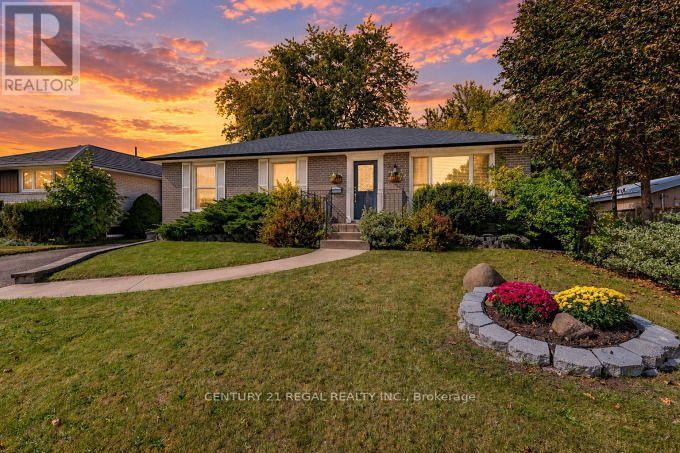 2 ALDERBURY CRESCENT, Brampton, Ontario