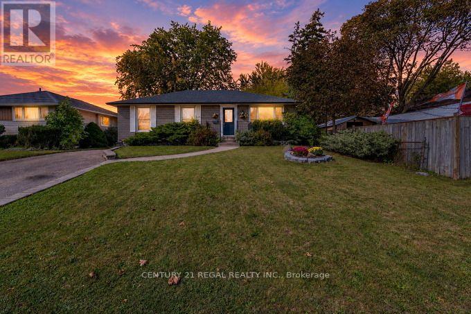 2 Alderbury Crescent, Brampton, Ontario  L6T 1P6 - Photo 4 - W13878884