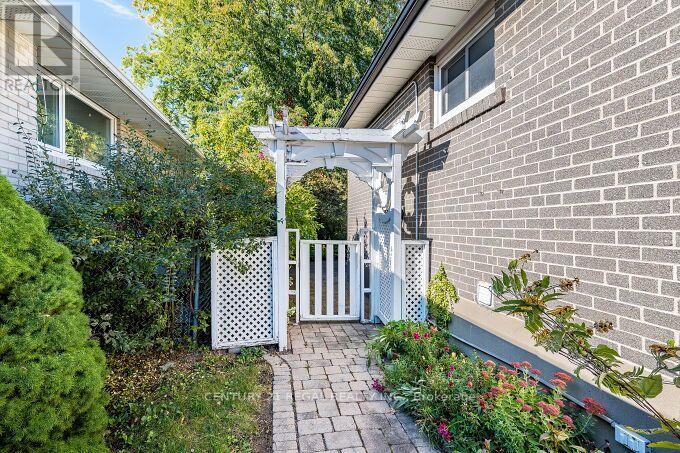 2 Alderbury Crescent, Brampton, Ontario  L6T 1P6 - Photo 47 - W13878884