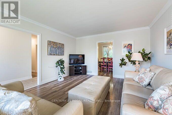 2 Alderbury Crescent, Brampton, Ontario  L6T 1P6 - Photo 7 - W13878884