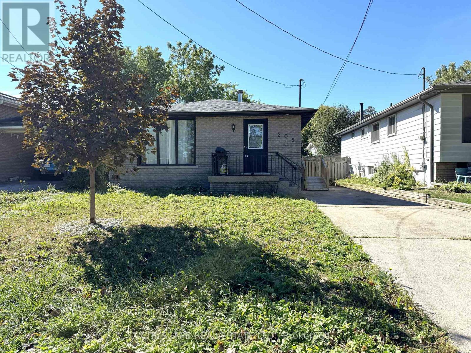 205 BONAVENTURE DRIVE, Hamilton, Ontario