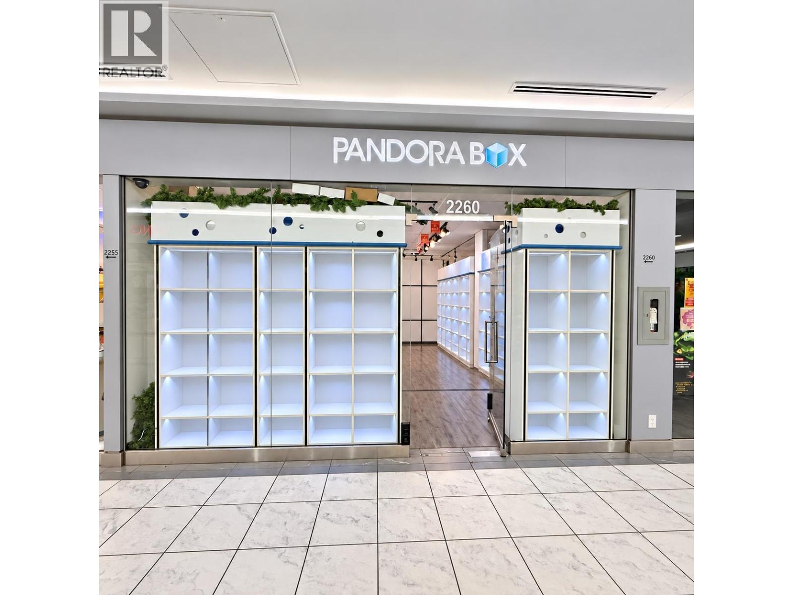 2260 4000 NO. 3 ROAD, Richmond, British Columbia