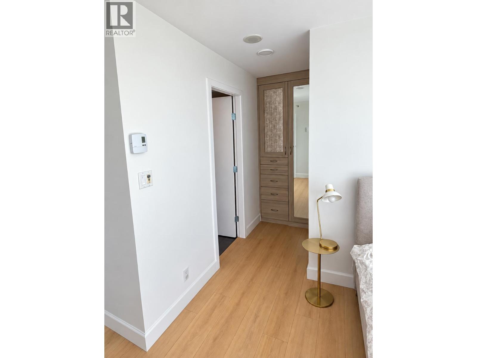 2303 455 BEACH CRESCENT