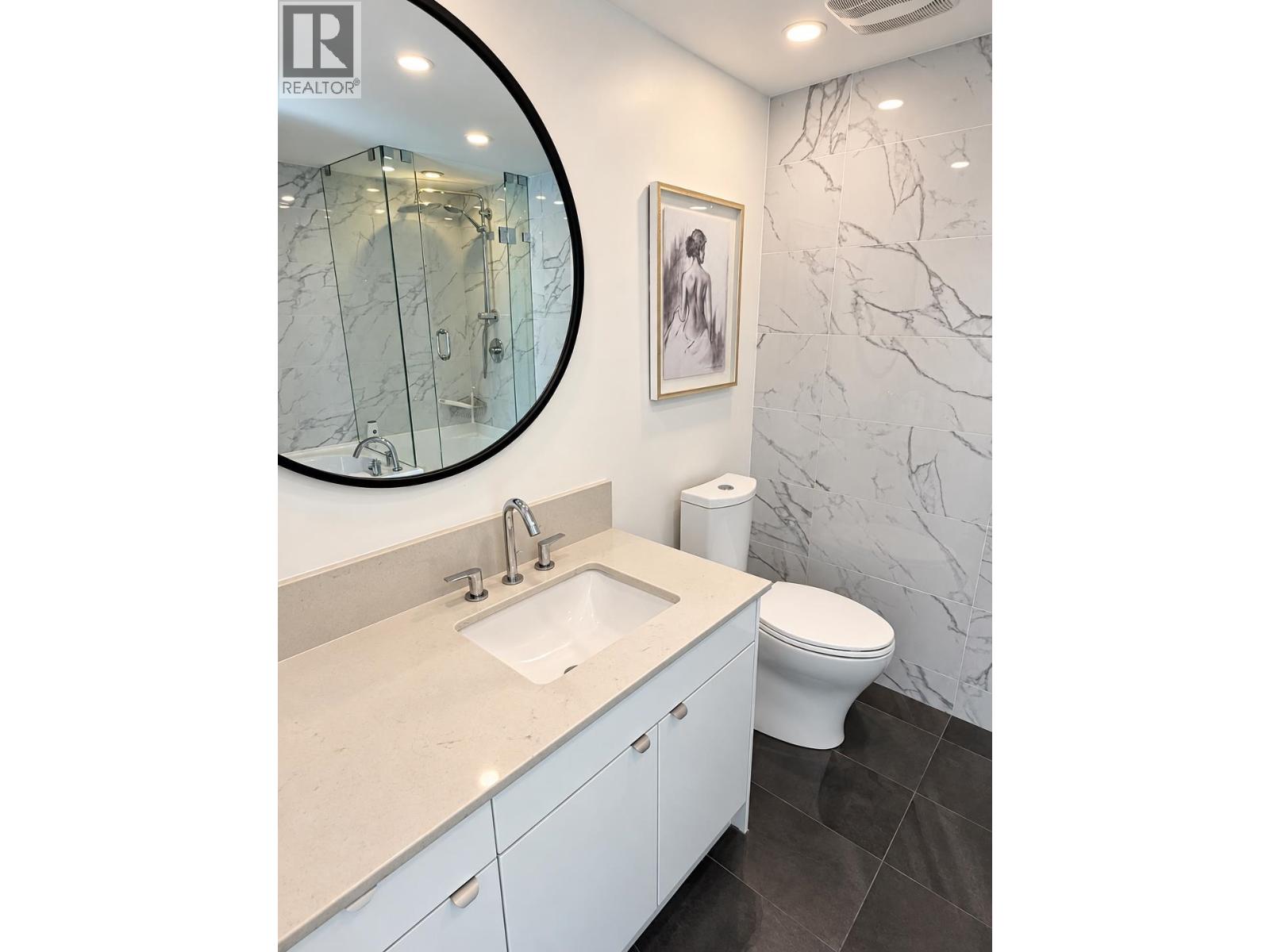 2303 455 BEACH CRESCENT