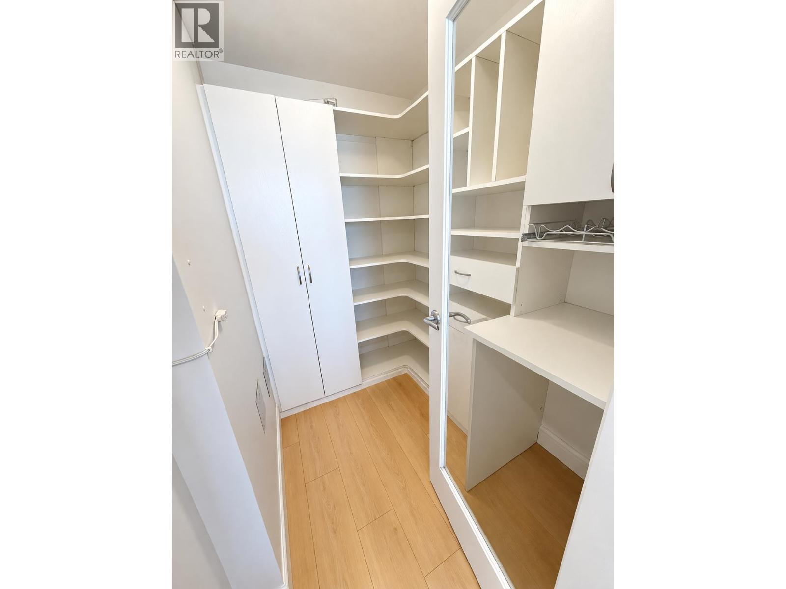 2303 455 BEACH CRESCENT