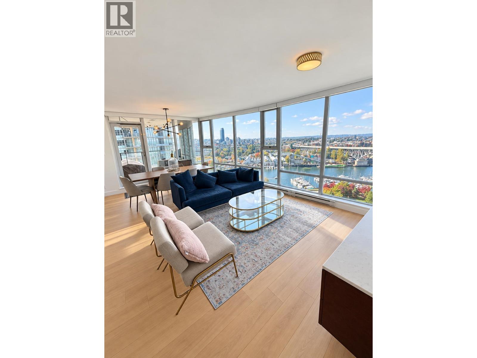 2303 455 BEACH CRESCENT