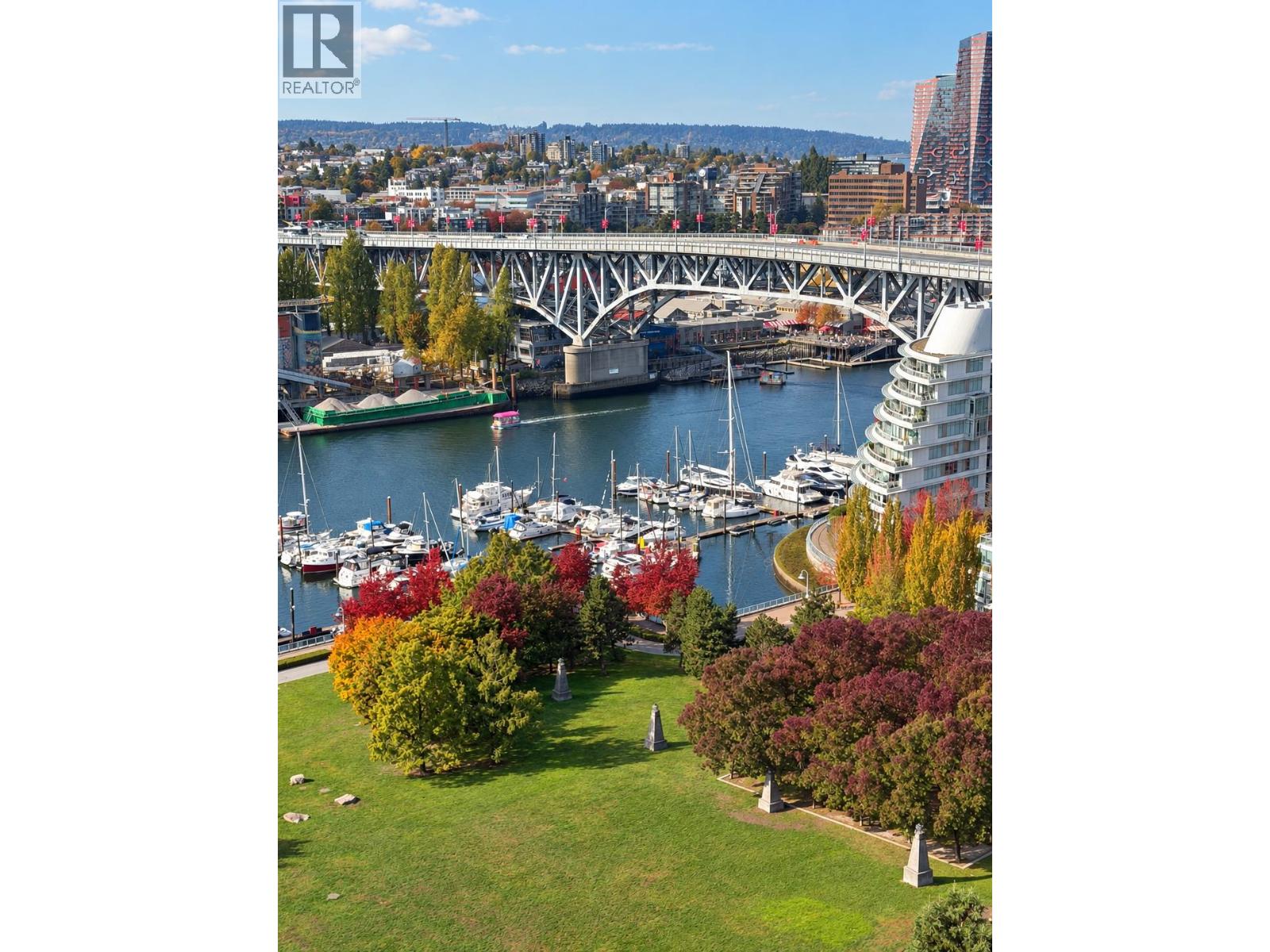2303 455 BEACH CRESCENT