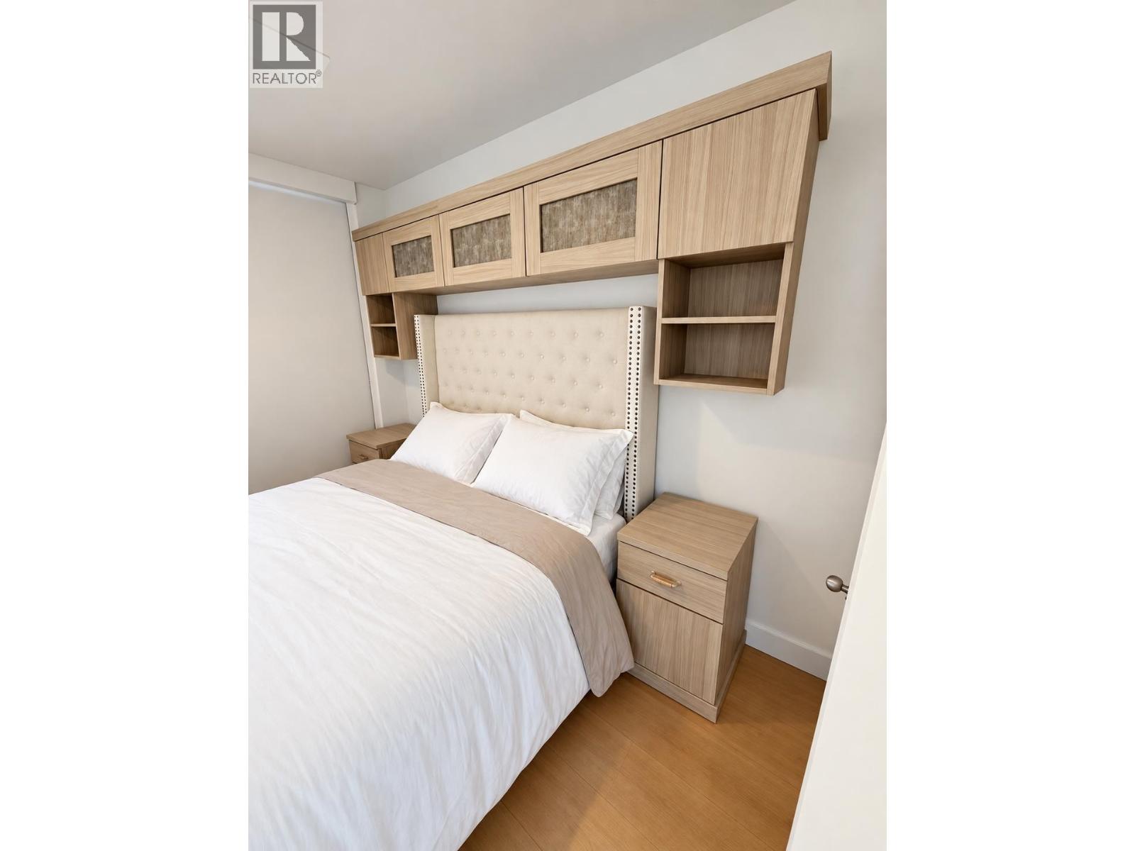 2303 455 BEACH CRESCENT