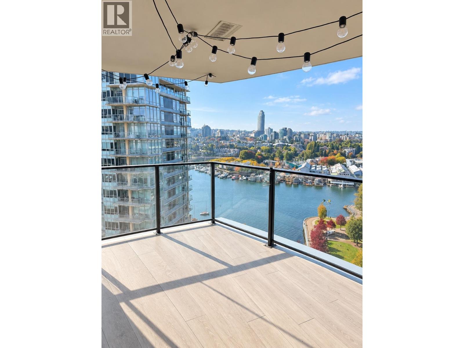 2303 455 BEACH CRESCENT