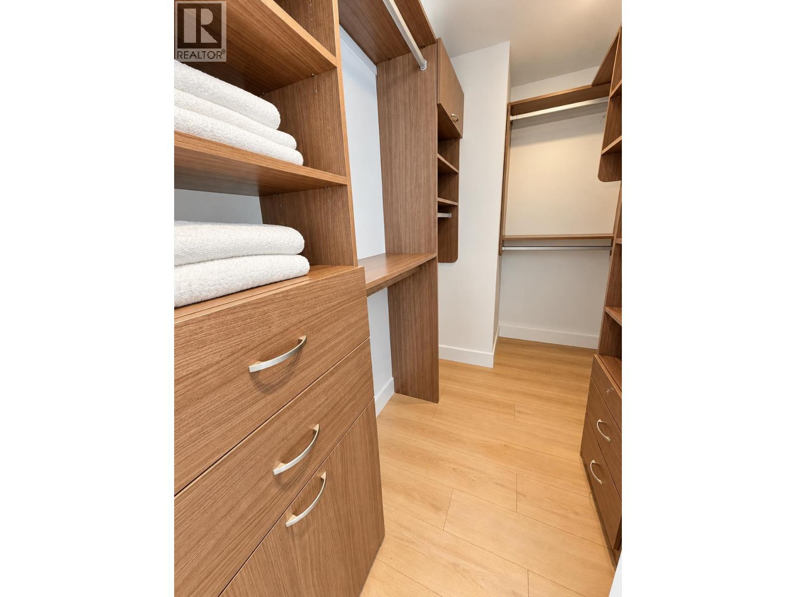 2303 455 BEACH CRESCENT