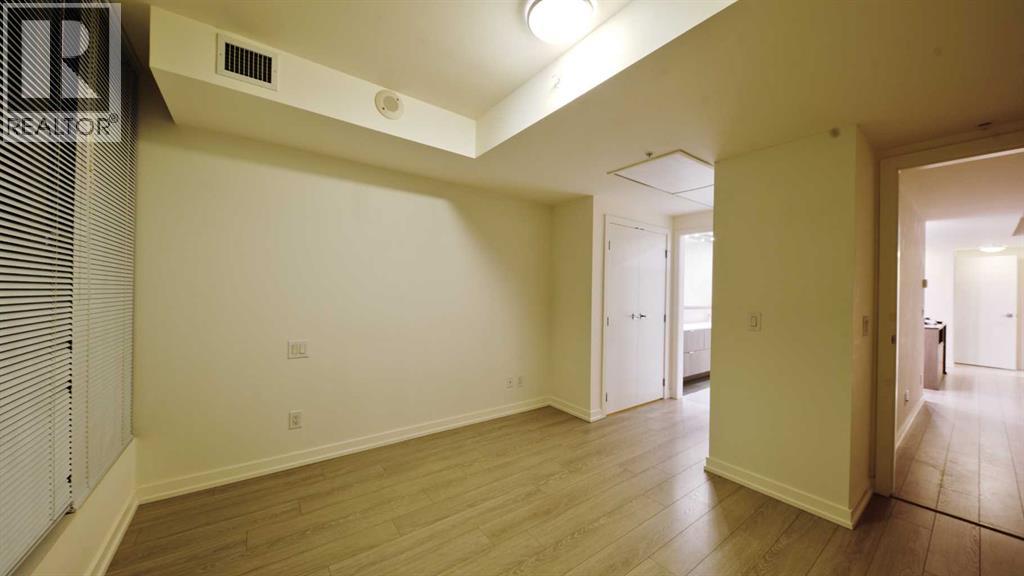 301, 51 Waterfront Mews SW