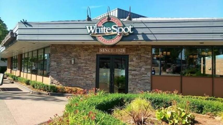 218 15020 NORTH BLUFF ROAD