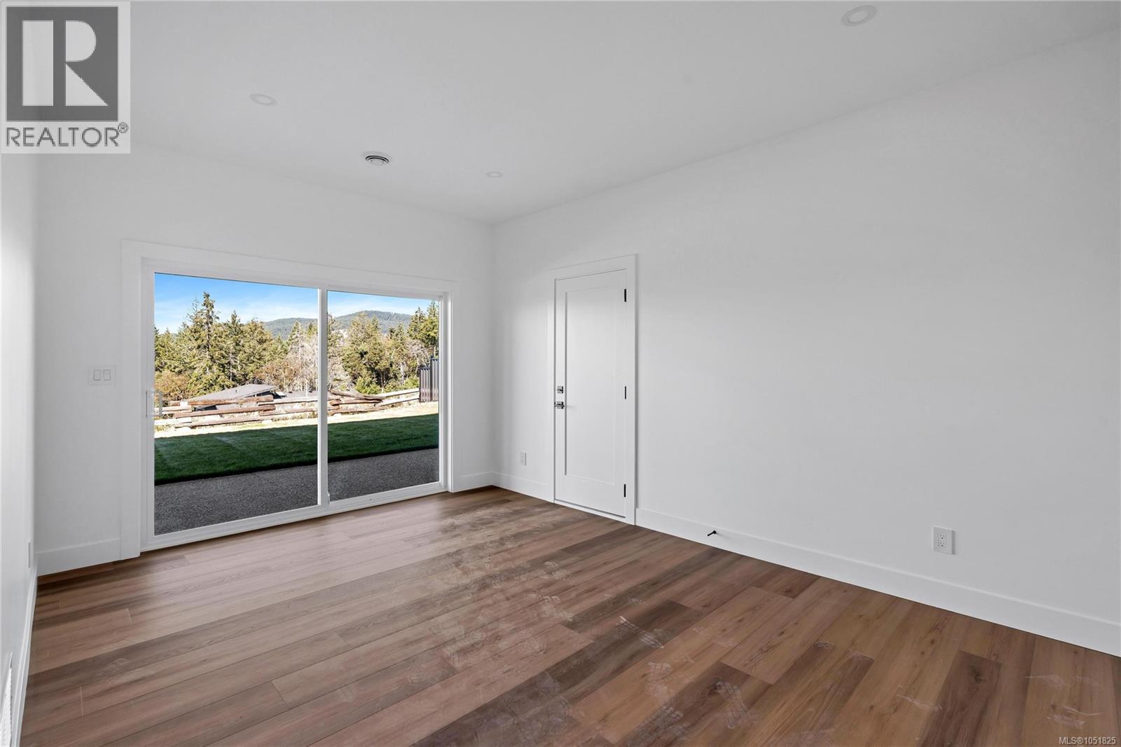 3326 Woodrush Dr