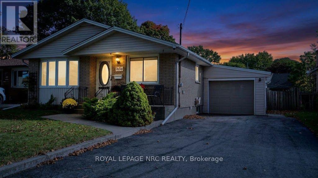 7030 Whitman Avenue, Niagara Falls, Ontario  L2G 5B6 - Photo 2 - X13878914